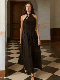 Asymmetric Pockets Cold Shoulder Pleated Long Dress
