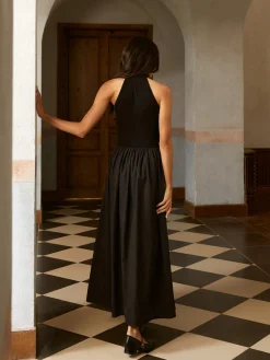 Asymmetric Pockets Cold Shoulder Pleated Long Dress