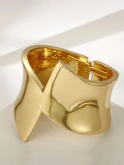 Asymmetrical Glossy Tunnel Bracelet