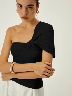 Asymmetrical One Shoulder Knotted Knit Top