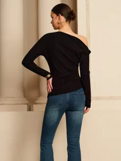 Asymmetrical Pleated Stretch Blouse