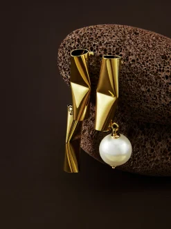 Asymmetrical Tube Pearl Drop Earrings