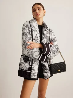 Boheme Contrast Binding Lapel Winter Coat