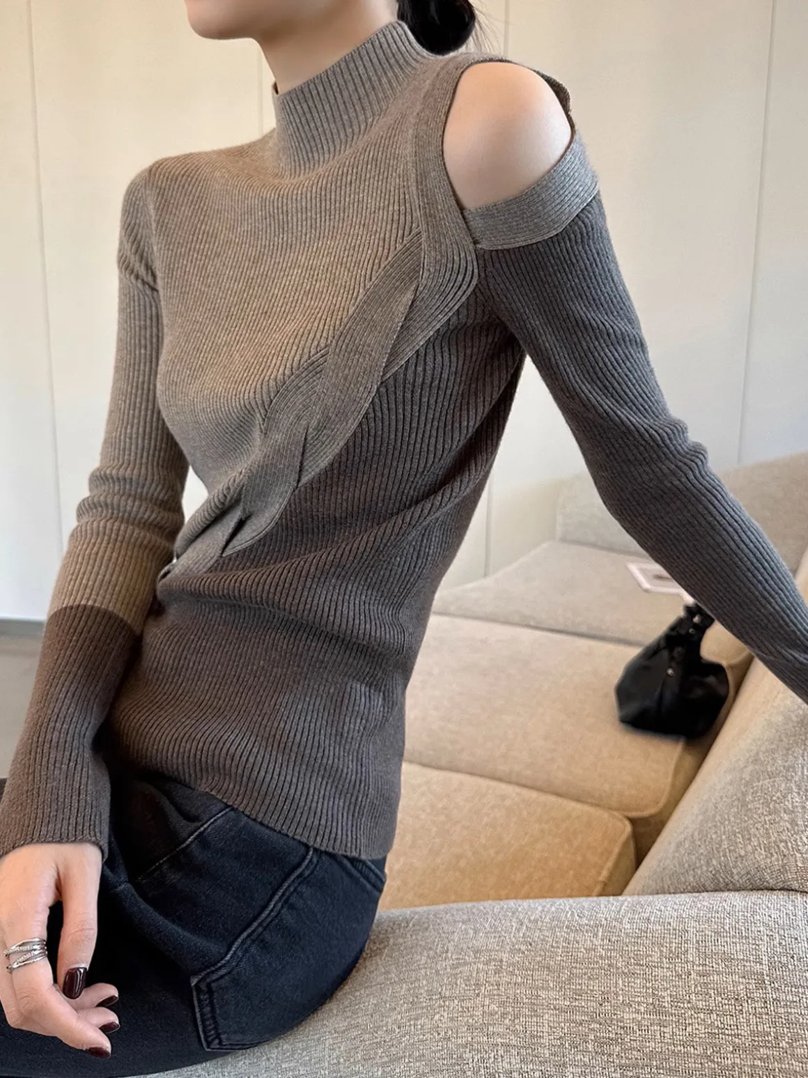 Casual Color Block Cutout Knit Top