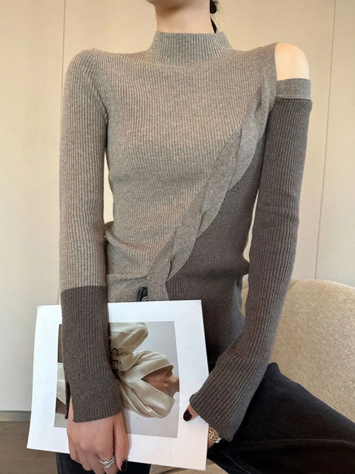 Casual Color Block Cutout Knit Top