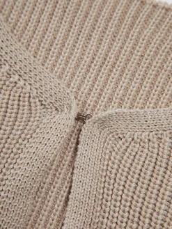 Classic Hook-and-Eye Knit Vest
