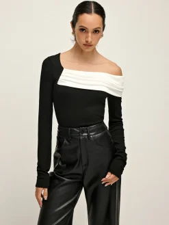 Cold Shoulder Patchwork Pleated Blouse