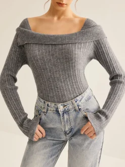 Cold Shoulder Ribbed Slim Sweater
