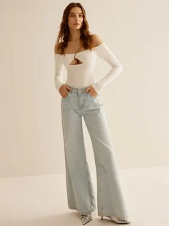 Cold-Shoulder N-Ring Cutout T-Shirt