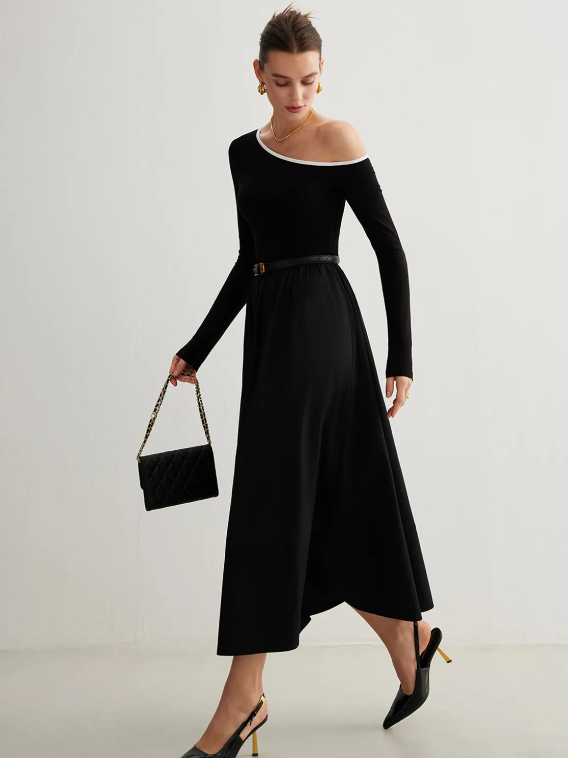 Cold-Shoulder Pockets Panel Dress Without Belt
