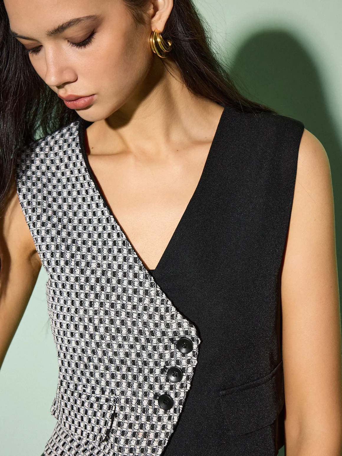 Color Block Criss Cross Button Vest