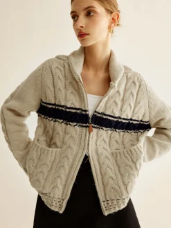 Color Block Twist Zipper Knit Outerwear
