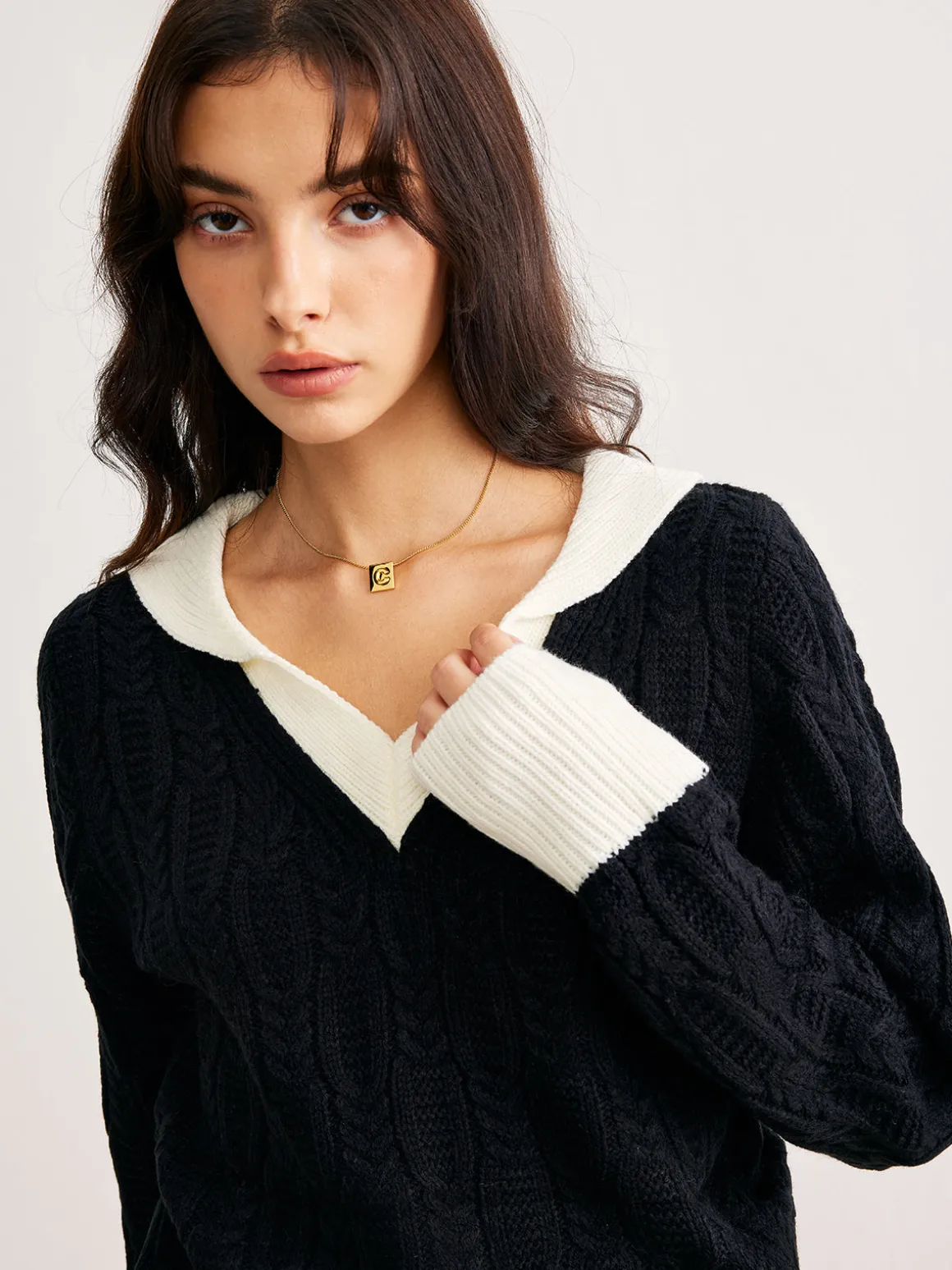 Color Block V-Neck Twist Sweater