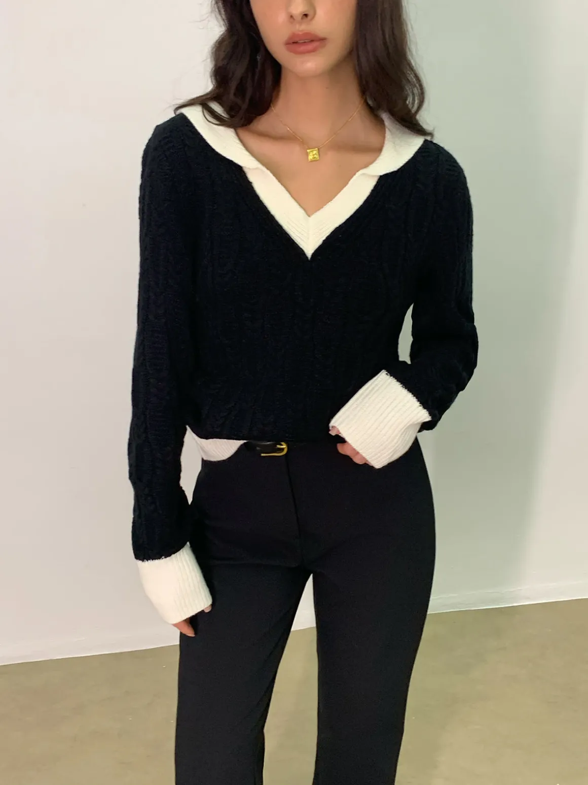 Color Block V-Neck Twist Sweater