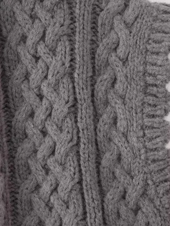 Contrast Binding Cable Sweater Vest