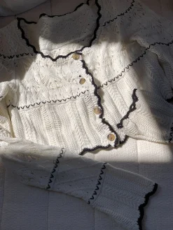 Contrast Binding Knit Cardigan