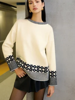 Contrast Geometric Pattern Pullover Sweater