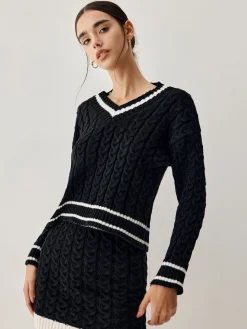 Contrast Trim Cable Knit Sweater With Matching Skirt
