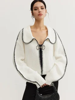 Contrast Trim Magnet Closure Knit Top