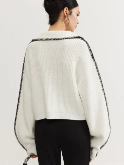 Contrast Trim Magnet Closure Knit Top