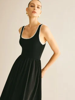 Contrast Trim Panel Flowy Tank Dress