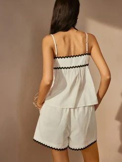 Contrast Trim Shift Shorts Set