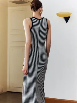 Contrast Trim Stripe Knit Dress