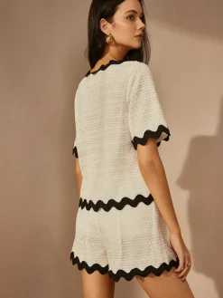 Contrast Trim V-Neck Shorts Set