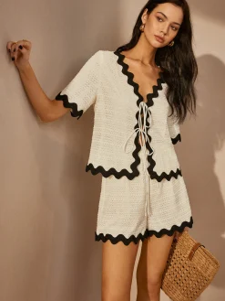 Contrast Trim V-Neck Shorts Set