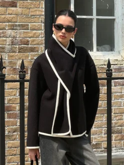 Contrast Trim Wool Coat With Scarf