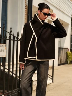 Contrast Trim Wool Coat With Scarf