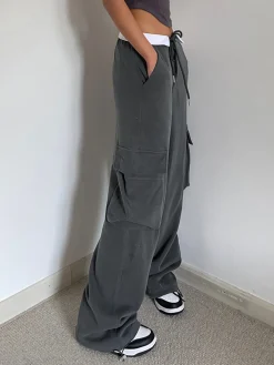 Contrast Waistband Cargo Sweatpants