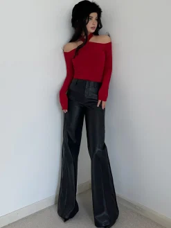 Criss Cross Cold-Shoulder Ribbed Top