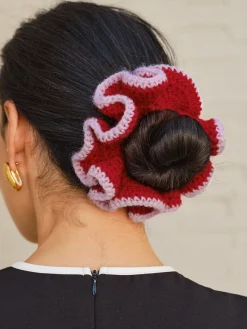 Crochet Ruffle Scrunchie