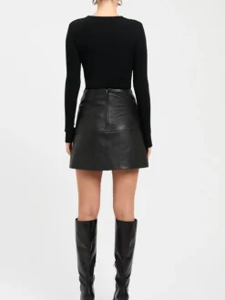 Diagonal Buttoned Keyhole Long Sleeve Top