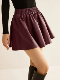 Elastic Waist Pleated PU Leather Skirt