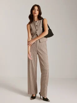 Elegant Plaid Button Vest