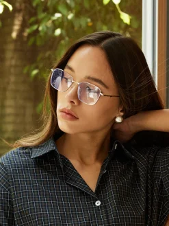 Elegant Square-Shape Glasses