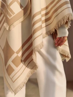 Elegant Tassel Warm Scarf