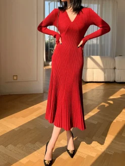 Elegant V-Neck Pleated Dress