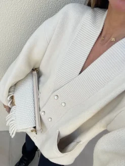 Elegant V-Neck Pockets Cardigan
