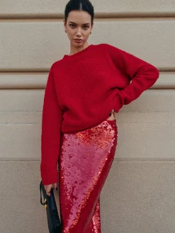 Elegant Wool-Blend Cozy Sweater