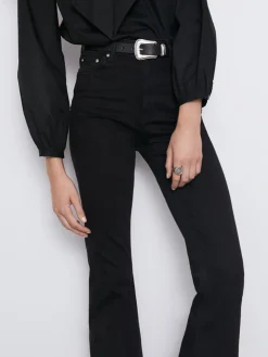 Essential Leather Belt