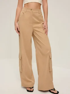 Flap Pockets Wide-Leg Pants