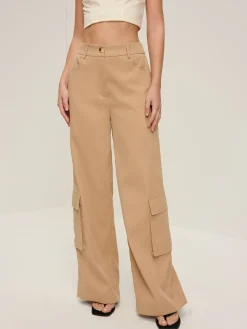 Flap Pockets Wide-Leg Pants