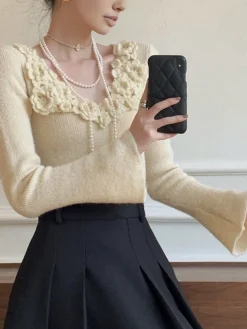 Floral Collar Ribbed Knit Top
