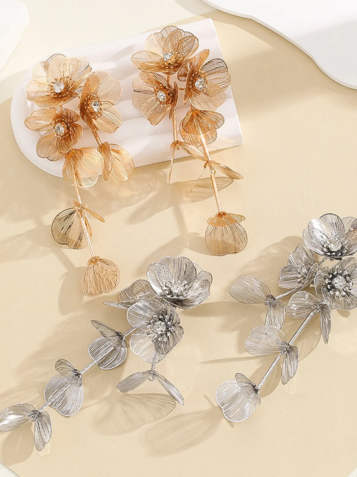 Floral Decor Fringed Earrings