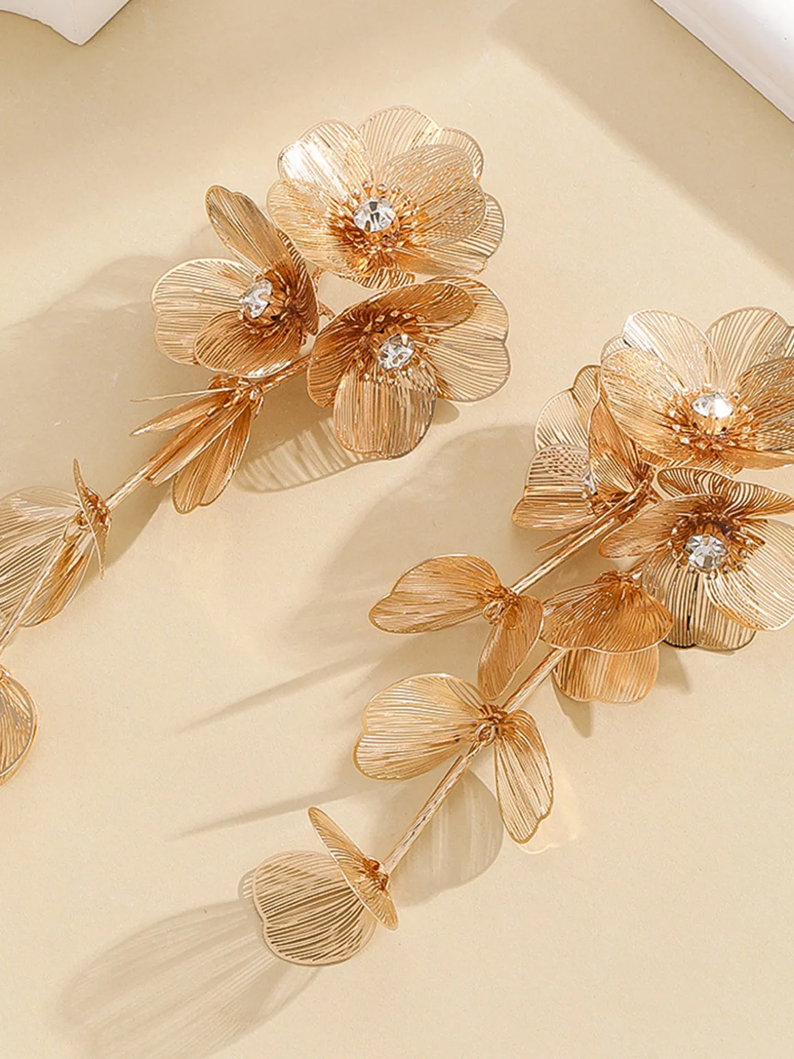 Floral Decor Fringed Earrings