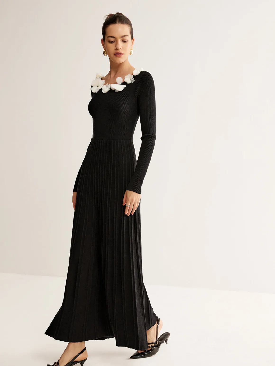 Floral Decor Pleated Sweater Dress