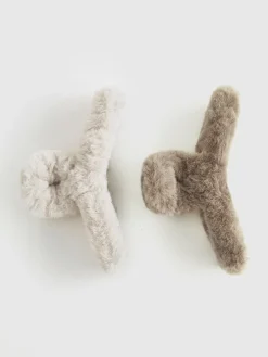 Fuzzy Hair Claw